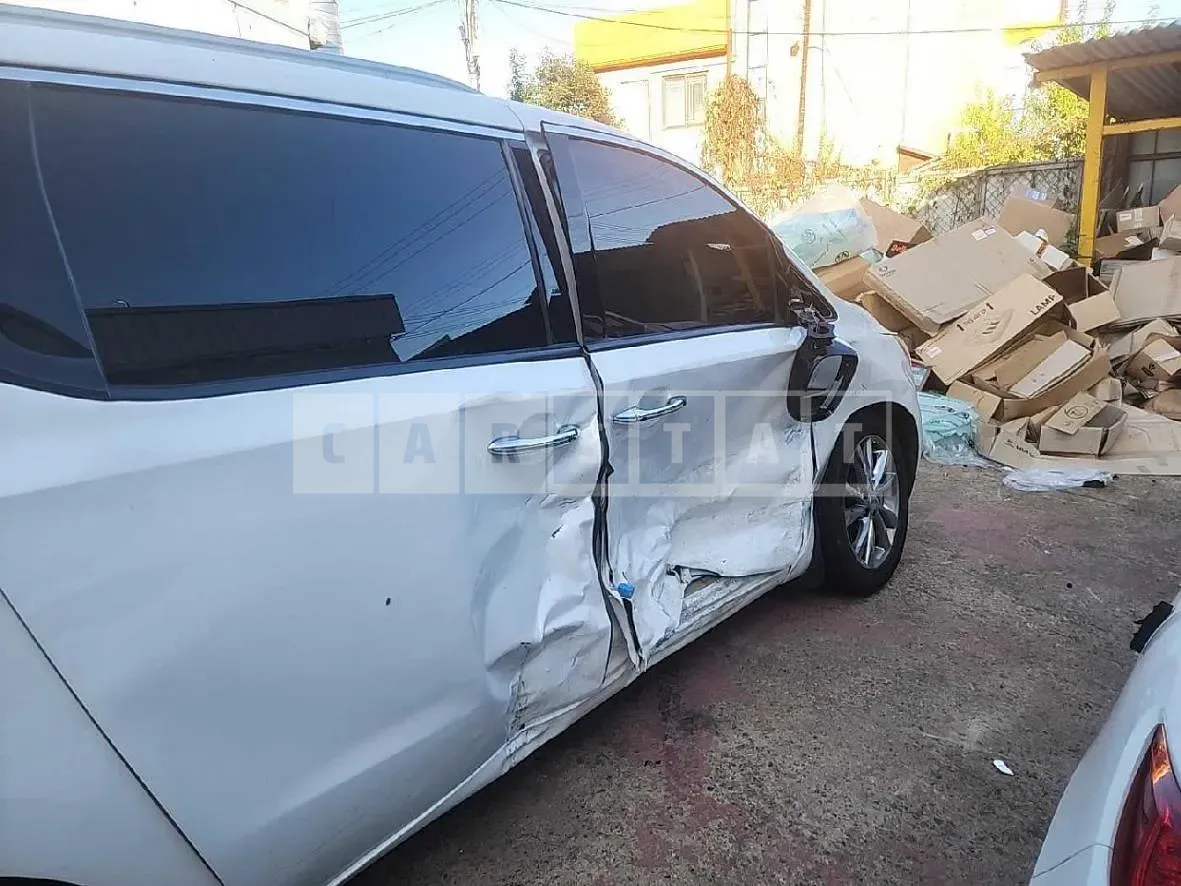 Photo 2 of 14: 2019 Kia Carnivals — Korean insurance auction