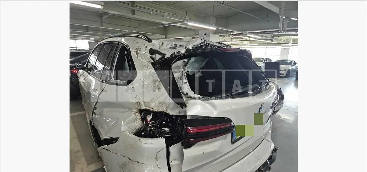 Photo 2 of 25: 2025 BMW X5 M Competition — Korean insurance auction