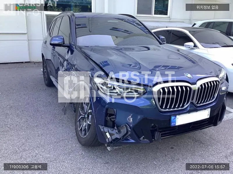 Photo 2 of 8: 2022 BMW X3 xDrive 20i, VIN WBA31DP01N9L03361 — Korean insurance auction