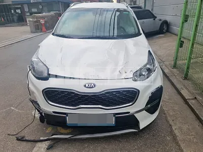 Photo 1 of 11: 2018 Kia Sportage 2.0 (Gasoline), VIN KNAP681ABKK596984 — Korean insurance auction