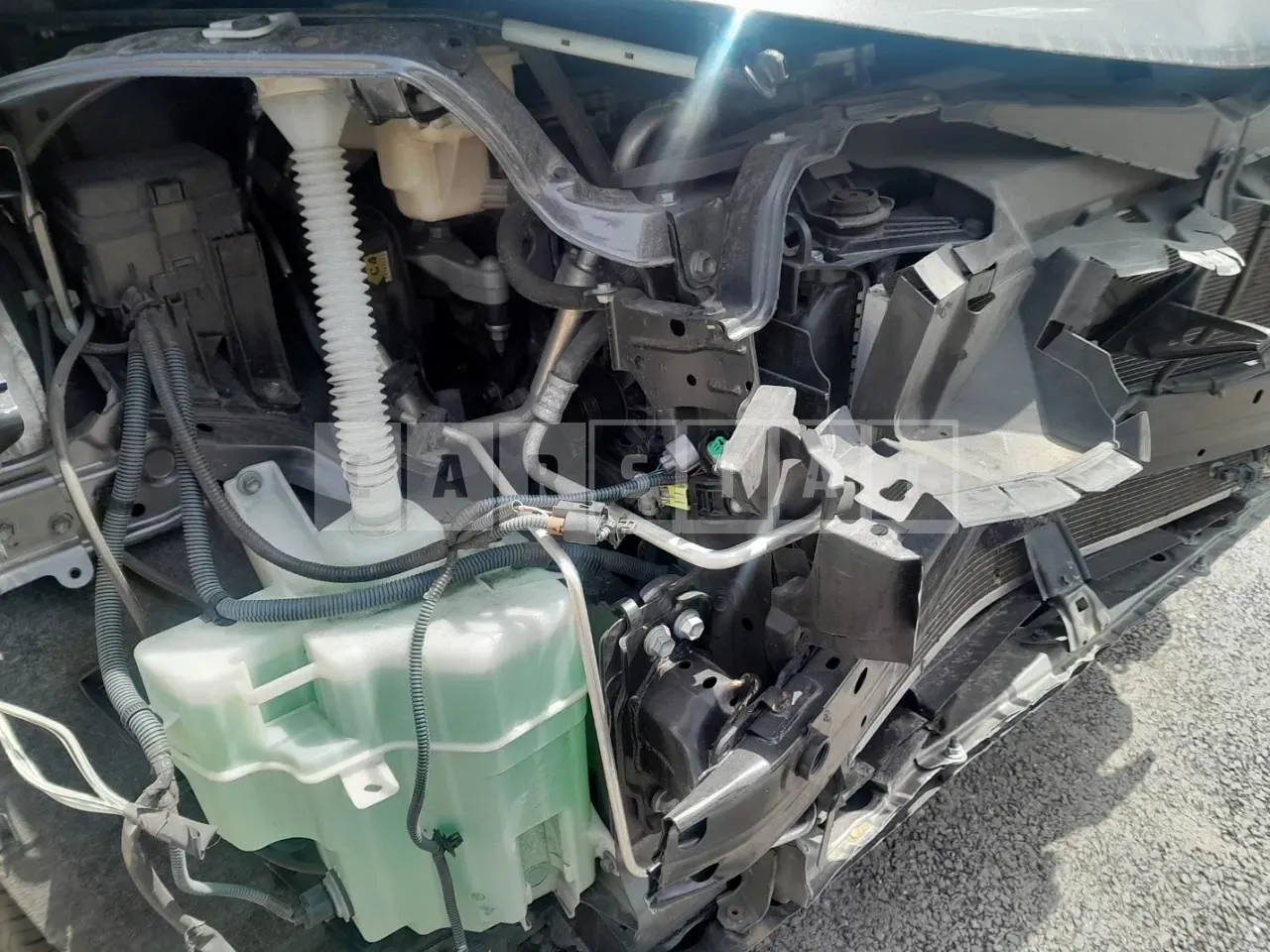 Photo 2 of 10: 2015 Toyota LAV4, VIN JTMYFREVXFD074487 — Korean insurance auction