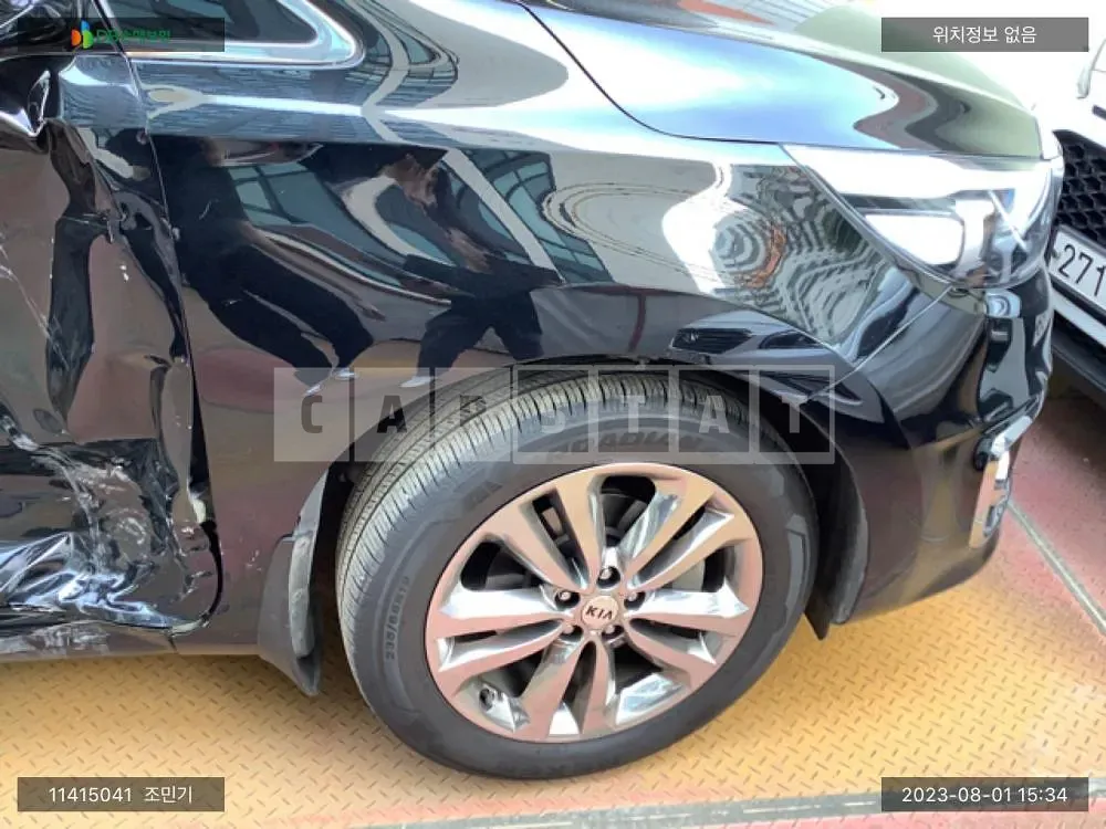 Photo 2 of 23: 2016 Kia Carnival, VIN KNAMC81ABHS298541 — Korean insurance auction