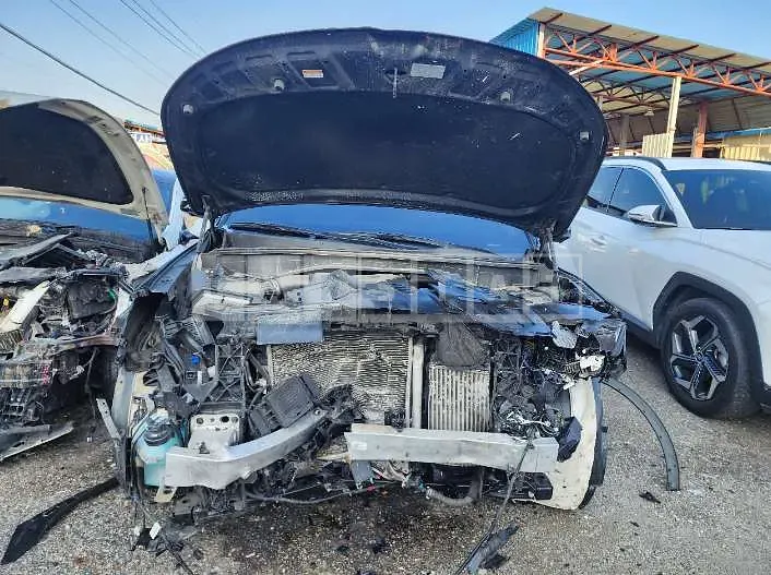 Photo 2 of 8: 2021 Kia Sorento Hybrid — Korean insurance auction