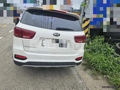 Photo 1 of 10: 2018 Kia Sorento 2.0 — Korean insurance auction