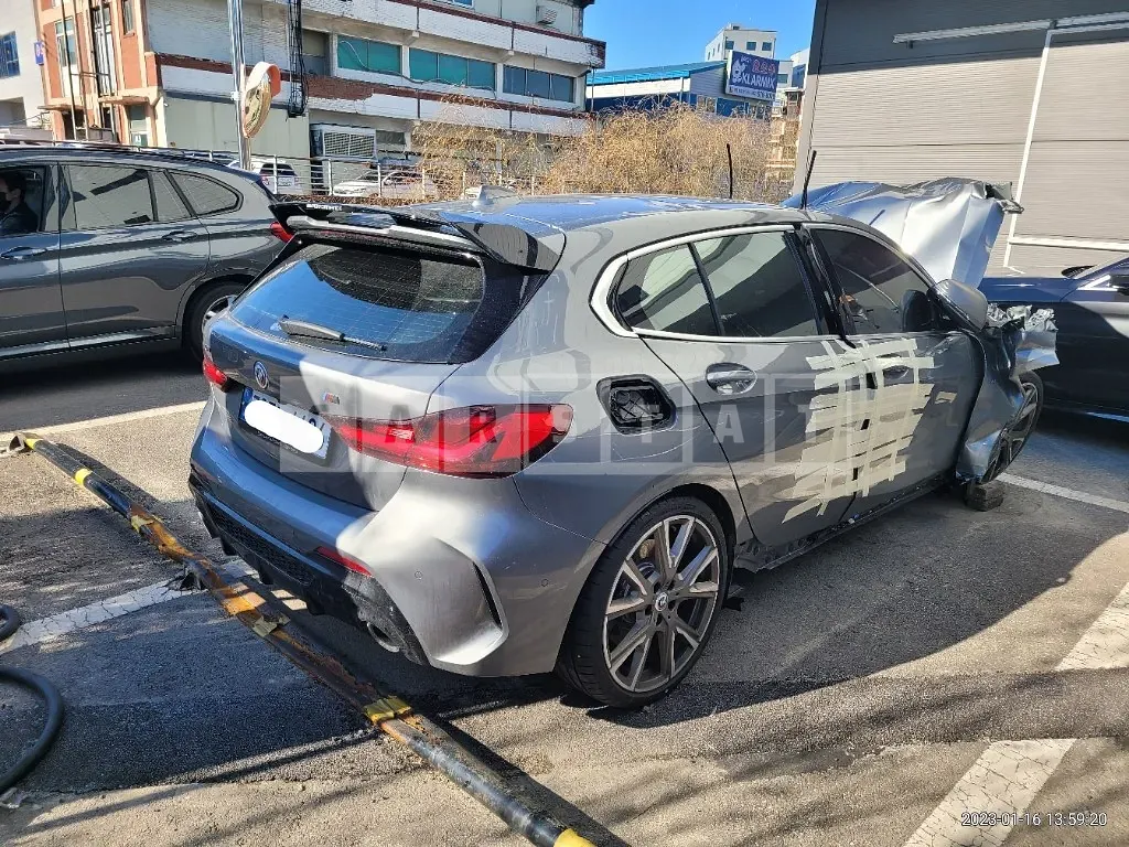 Photo 2 of 25: 2023 BMW M1351i xDrive, VIN WBA7L1103P7L70951 — Korean insurance auction
