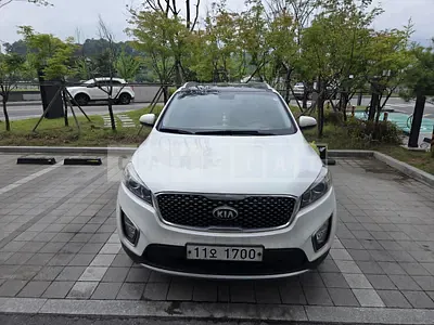 Photo 1 of 6: 2015 Kia Sorento 2.0 — Korean insurance auction