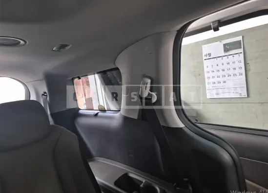 Photo 2 of 11: 2025 Kia Carnival — Korean insurance auction