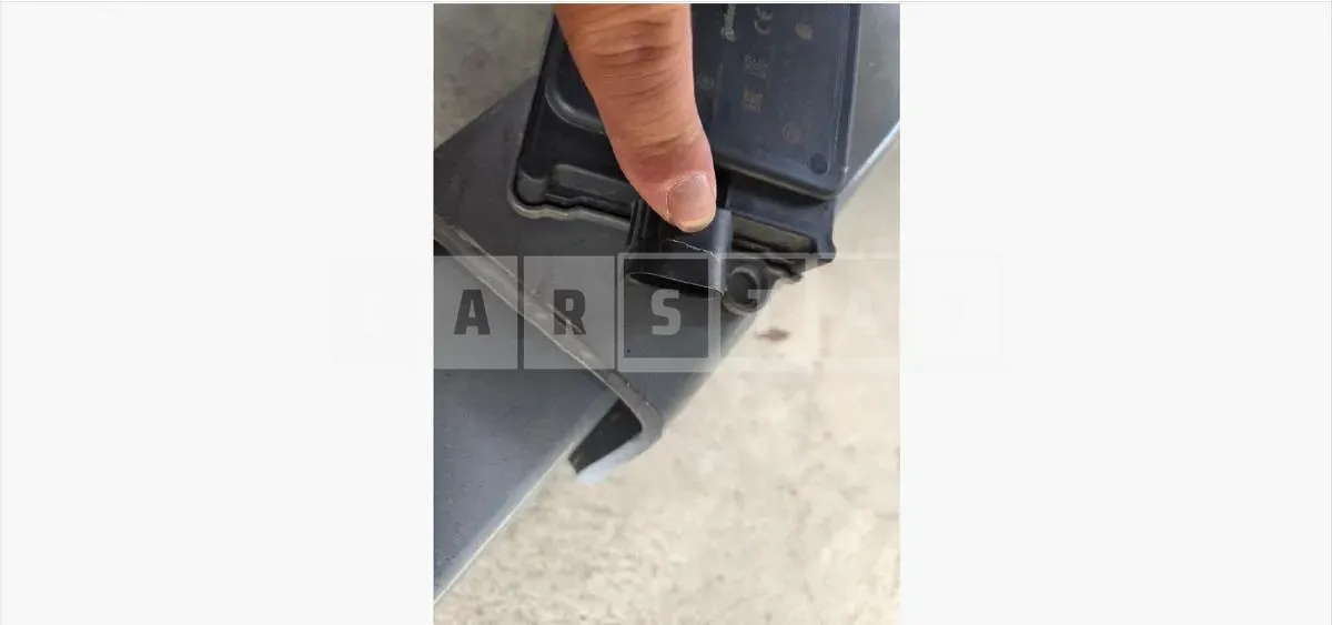Photo 2 of 3: 2021 BMW (parts) 520i Radar Case — Korean insurance auction