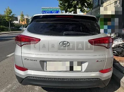 Photo 1 of 8: 2015 Hyundai Tucson 1.7 — Korean insurance auction