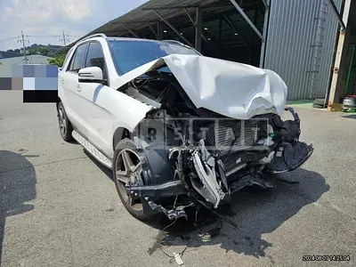 Photo 1 of 32: 2016 Mercedes-Benz GLE350 d 4Matic — Korean insurance auction