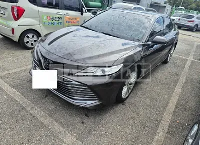 Photo 1 of 9: 2018 Toyota Camry — Korean insurance auction