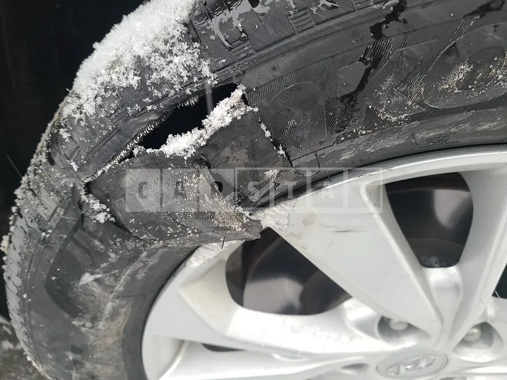 Photo 2 of 18: 2018 Hyundai Tucson 1.6, VIN KMHJ2817GKU816019 — Korean insurance auction