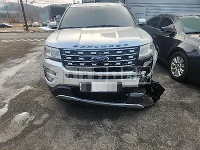 Photo 1 of 25: 2016 Ford Explorer — Korean insurance auction