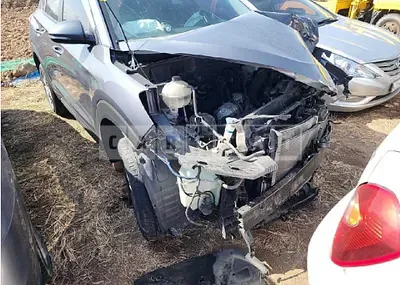 Photo 1 of 14: 2016 Hyundai Tucson, VIN KMHJ3815GGU107268 — Korean insurance auction