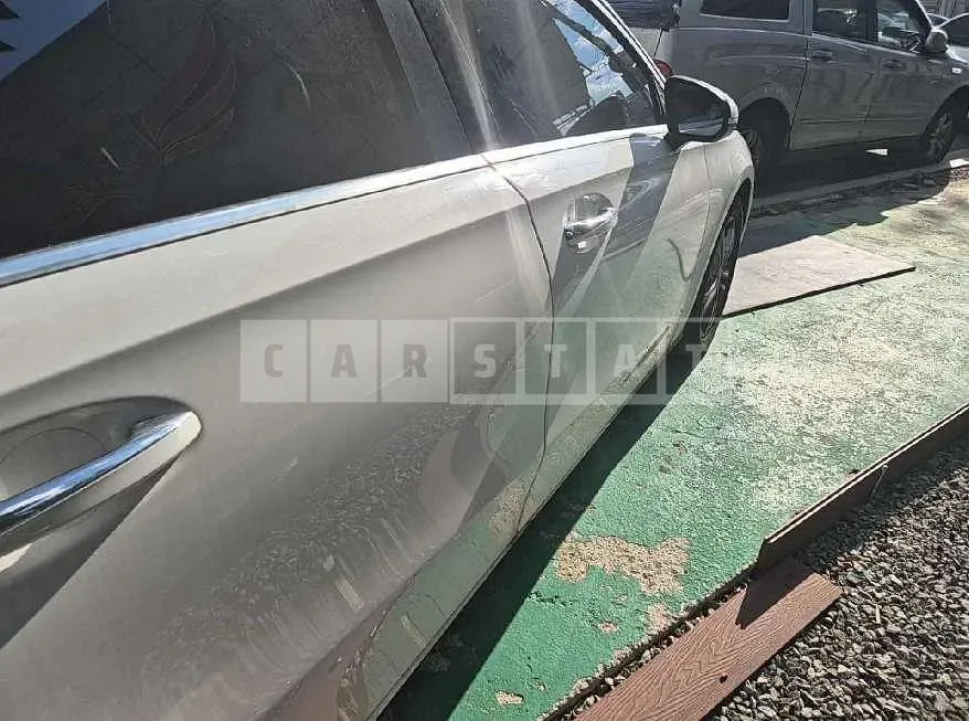 Photo 2 of 37: 2024 Mercedes-Benz A 220 — Korean insurance auction