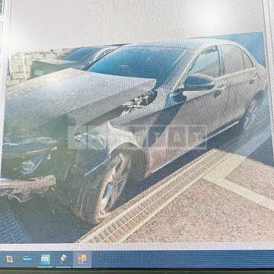 Photo 1 of 13: 2018 Mercedes-Benz E220 d 4Matic, VIN WDDZF0FB0JA462252 — Korean insurance auction
