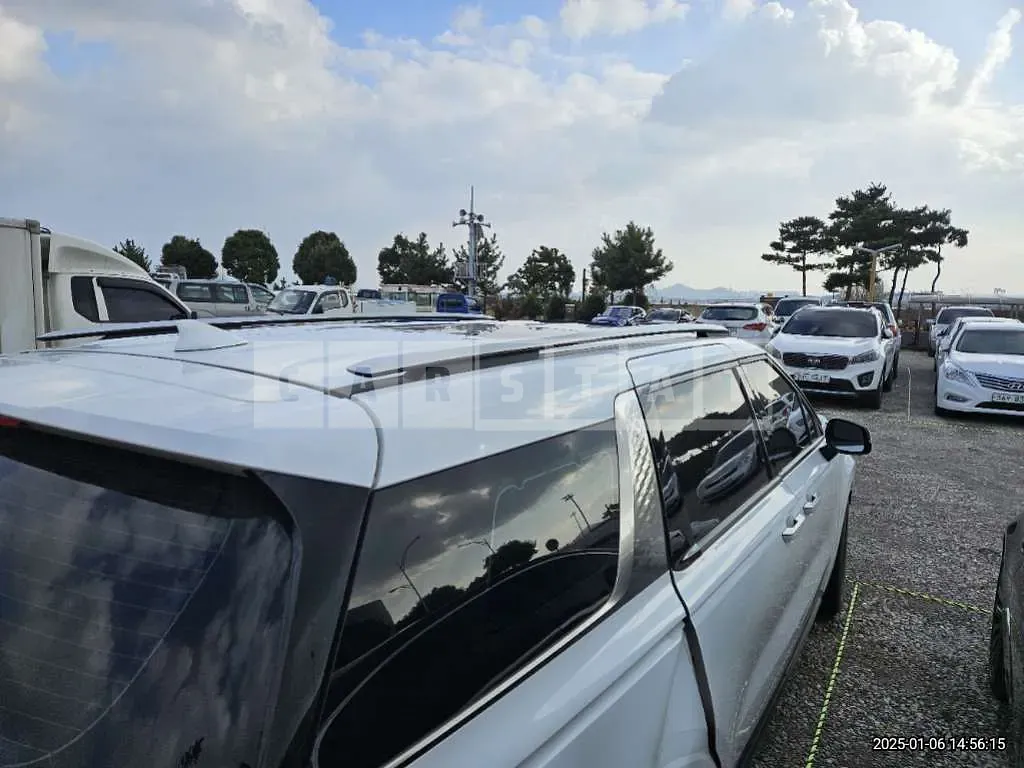 Photo 2 of 13: 2023 Kia Carnival Limousine — Korean insurance auction