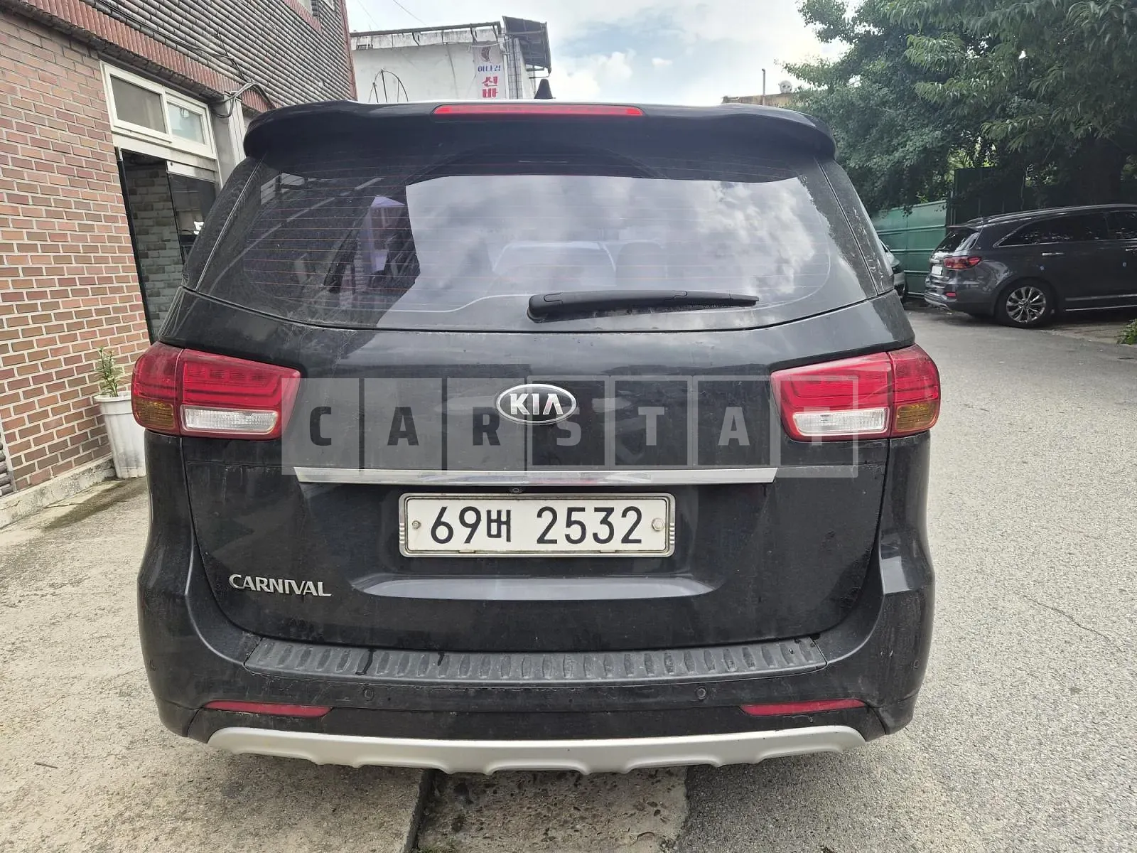 Photo 2 of 4: 2016 Kia Carnival 2.2, VIN KNAMB81ABGS199605 — Korean insurance auction