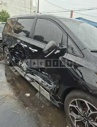 Photo 2 of 14: 2016 Kia Carnival — Korean insurance auction