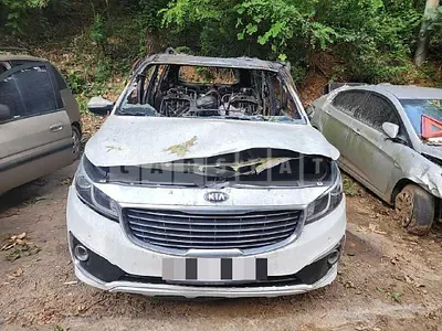 Photo 1 of 33: 2015 Kia All New Carnival 2.2 (Diesel, 9 Seater) — Korean insurance auction