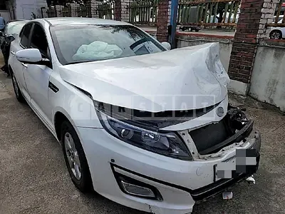 Photo 1 of 9: 2015 Kia K5 2.0(LPI), VIN KNAGN418BFA601768 — Korean insurance auction