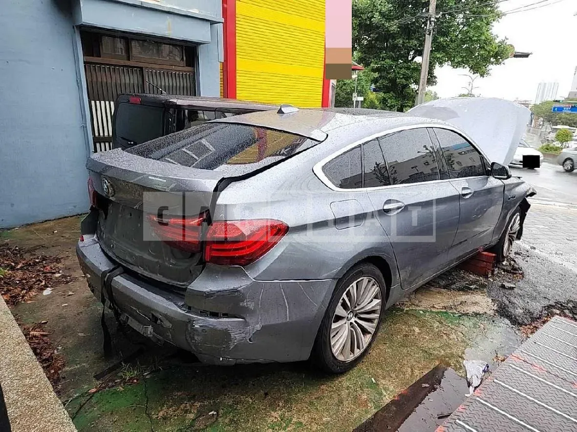 Photo 2 of 5: 2014 BMW Gran Turismo 30d xDrive, VIN WBA5N6109FD926811 — Korean insurance auction