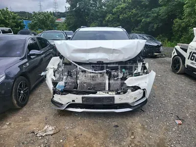 Photo 1 of 15: 2021 Kia Carnival, VIN KNANB81BBMS011883 — Korean insurance auction