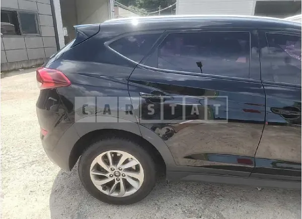 Photo 2 of 13: 2017 Hyundai Tucson — Korean insurance auction