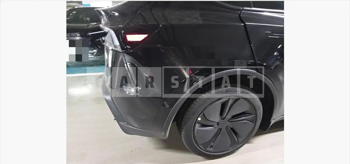 Photo 2 of 6: 2025 Tesla Model Y RWD — Korean insurance auction