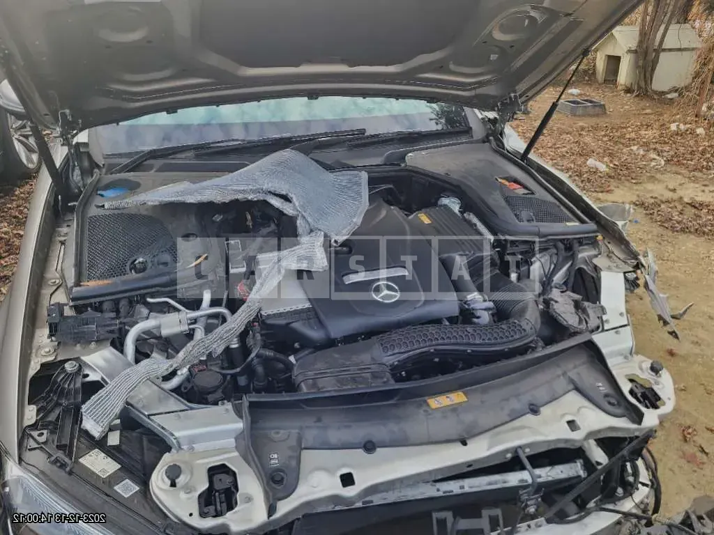 Photo 2 of 9: 2023 Mercedes-Benz E250, VIN W1KZF4FB4PB102928 — Korean insurance auction