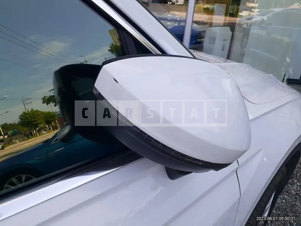 Photo 2 of 37: 2020 Volkswagen Tiguan 2.0 TDI, VIN WVGZZZ5NZLW909219 — Korean insurance auction