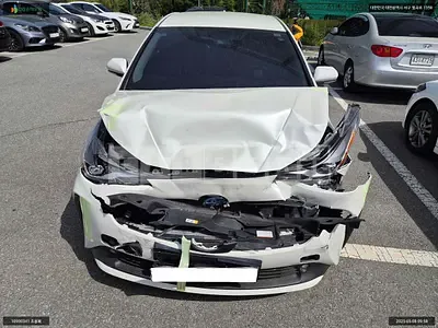 2020 TOYOTA PRIUS