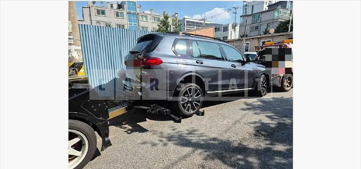 Photo 2 of 44: 2021 BMW X7 xDrive40i — Korean insurance auction