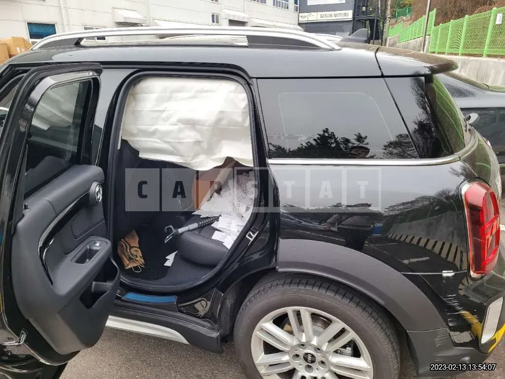 Photo 2 of 47: 2023 MINI Cooper Countryman, VIN WMW31BR02P3P72501 — Korean insurance auction