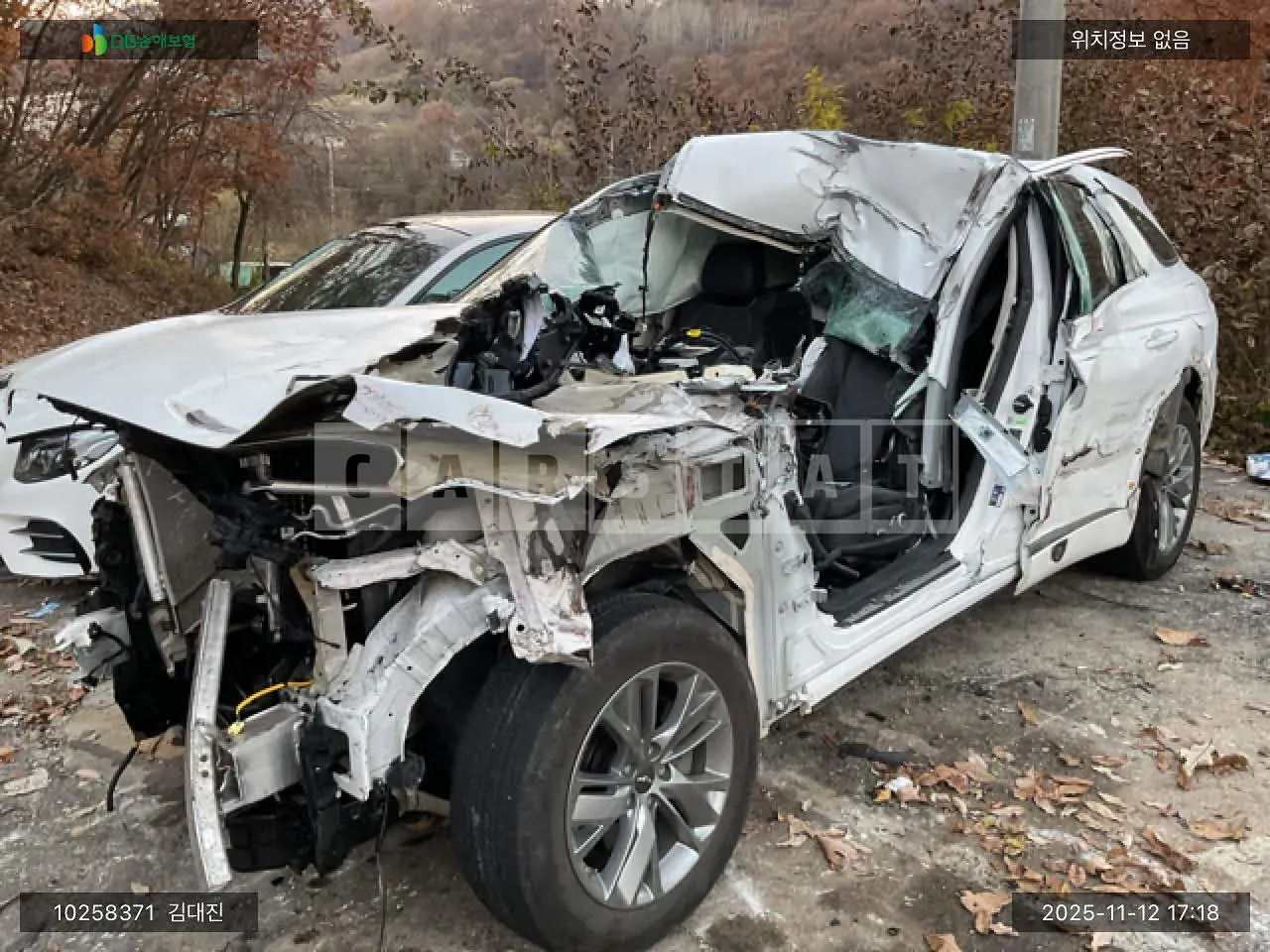 Photo 2 of 20: 2023 Genesis GV70, VIN KMTMA81BDRU154768 — Korean insurance auction
