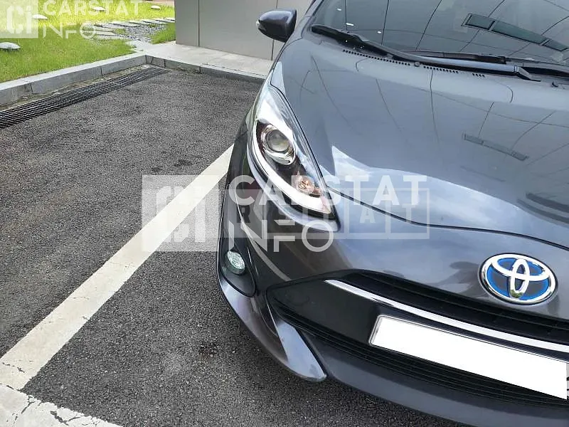 Photo 2 of 26: 2019 Toyota Prius C, VIN JTDKDTB3XK1629428 — Korean insurance auction