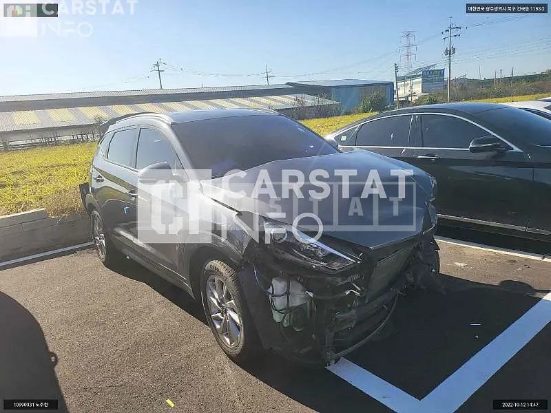 Photo 2 of 28: 2015 Hyundai Tucson, VIN KMHJ3815GGU028313 — Korean insurance auction