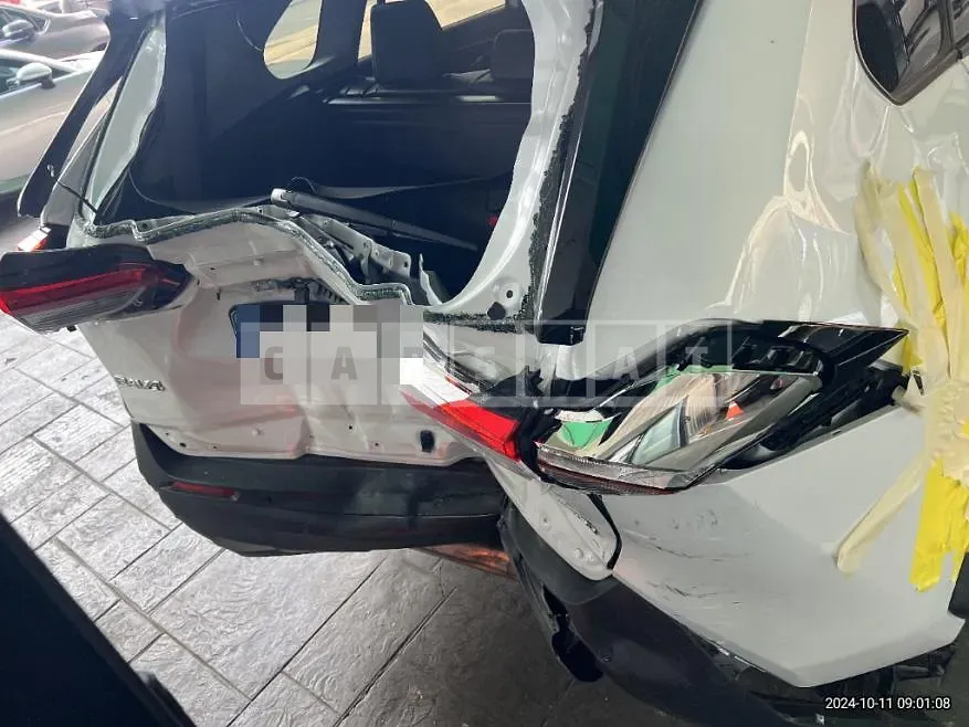 Photo 2 of 22: 2024 Toyota RAV4 Hybrid 2WD — Korean insurance auction