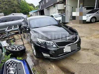 Photo 1 of 4: 2015 Kia K5 — Korean insurance auction