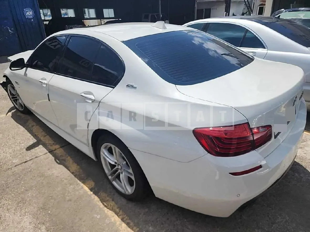 Photo 2 of 11: 2016 BMW 520d — Korean insurance auction