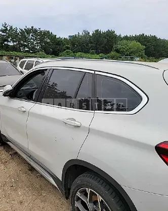 Photo 2 of 13: 2021 BMW X1 xDrive 20i, VIN WBA11DG09M5T19742 — Korean insurance auction