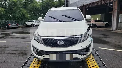 Photo 1 of 9: 2014 Kia Sportage, VIN KNAPC813BFK725138 — Korean insurance auction