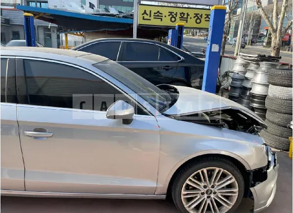 Photo 2 of 27: 2018 Audi I 40TFSI, VIN WAUZZZ8V9J1078898 — Korean insurance auction