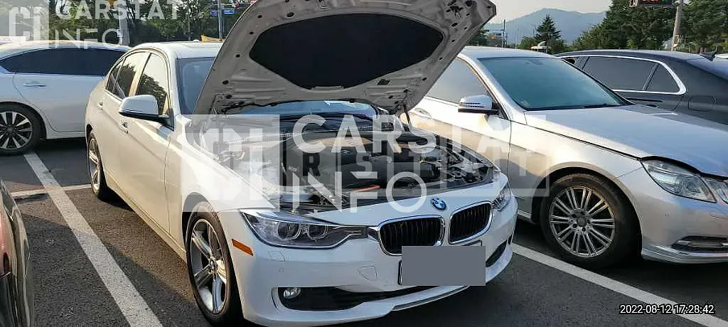 Photo 2 of 16: 2014 BMW Calm 320i — Korean insurance auction