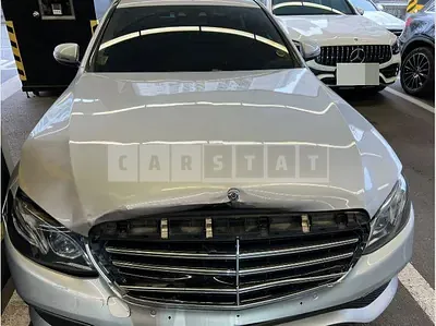 Photo 1 of 17: 2017 Mercedes-Benz E220d 4Matic, VIN WDDZF0FBXHA254115 — Korean insurance auction