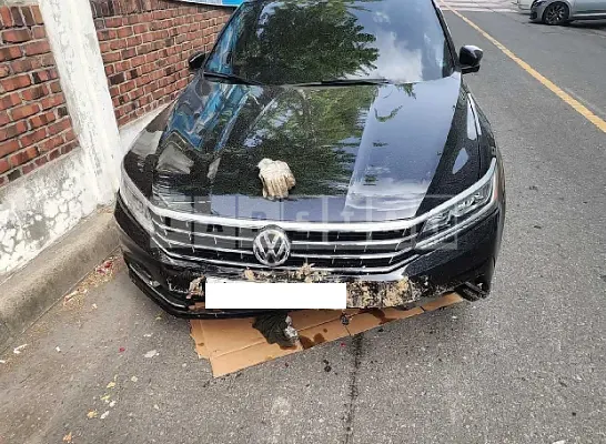 Photo 2 of 33: 2018 Volkswagen Passat 2.0 TSI, VIN 1VWZZZA3ZJC045356 — Korean insurance auction