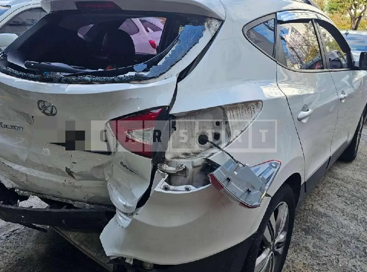 Photo 2 of 11: 2014 Hyundai Tucson ix — Korean insurance auction
