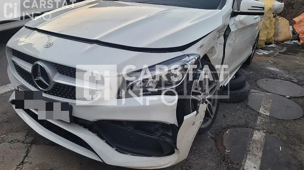 Photo 2 of 8: 2017 Mercedes-Benz CLA 220 — Korean insurance auction