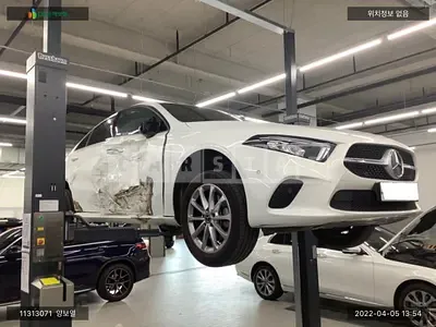 2020 benz / a220 sedan