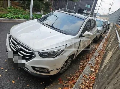 Photo 1 of 11: 2014 Hyundai Tucson ix — Korean insurance auction
